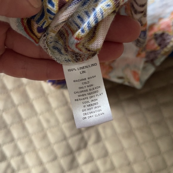 Loft Linen Tee - Picture 7 of 8